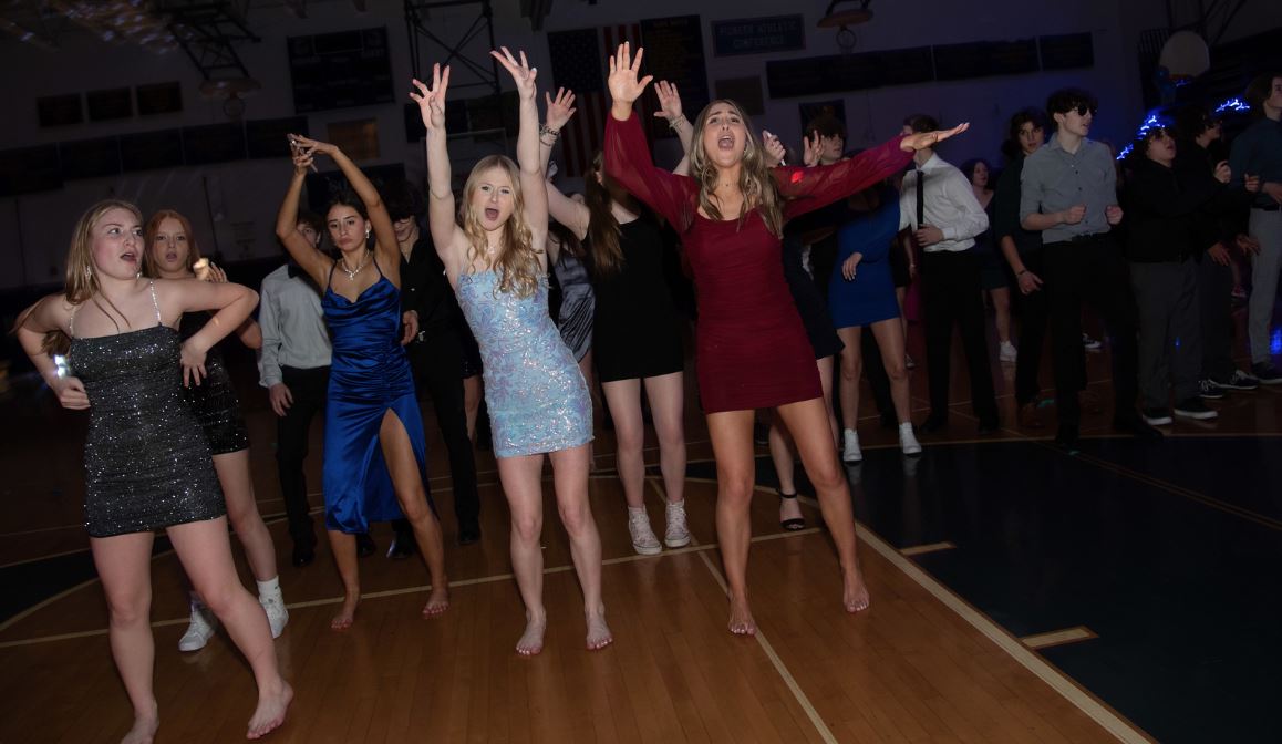 Students dancing at the 2023 Winter Formal. 